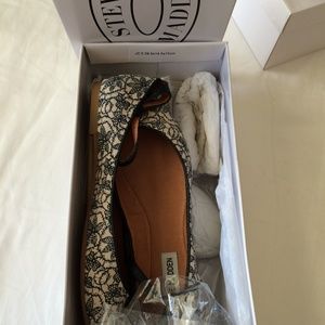 Steve Madden Embroidered Flats